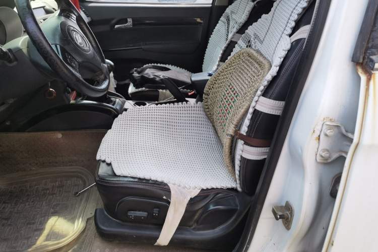 Used Land X8 2014 Explorer Edition 2.0T Diesel 4x2 Ultra-Luxury Model
