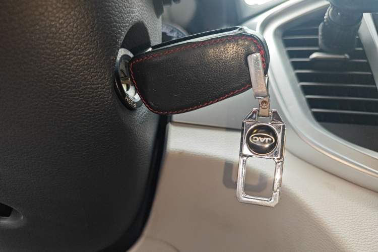 Used JAC Refine M4 2020 2.0 CTI Diesel Manual Jingrui Model China VI Standard Vehicle Key