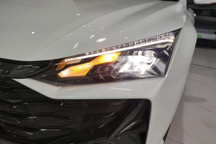 Used Dongfeng Aeolus Yixuan 2026 1.5L Automatic Luxury Edition