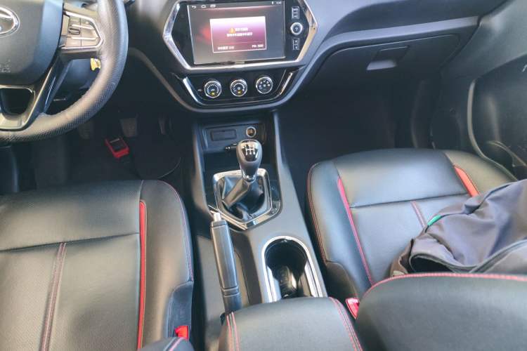 Used Soueast DX3 2016 1.5L Manual Luxury Edition