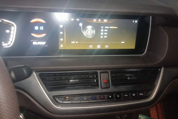 Used BAW Ruisheng Ace M7 2024 2.0L CNG Advanced Commercial Version 9 Seats