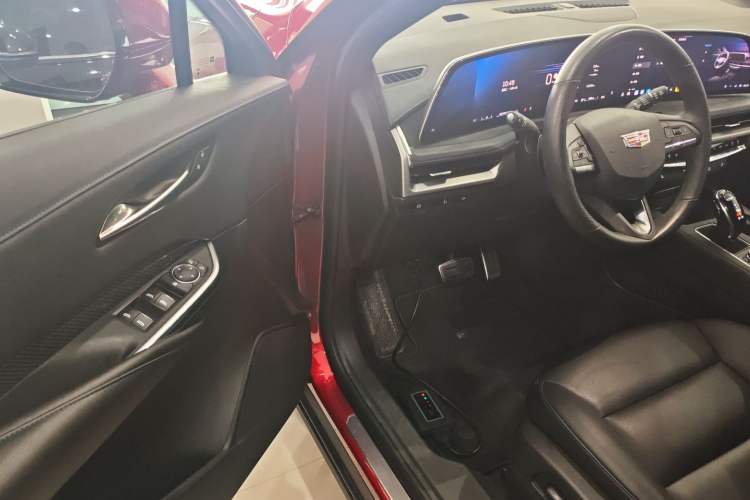 Used Cadillac XT4 2024 28T Four-Wheel Drive Luxury Version Driver Seat