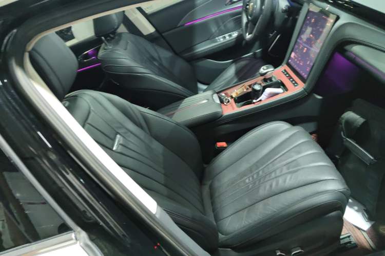 Used Hongqi H5 2023 2.0T Automatic Smart Connect Flagship Edition
