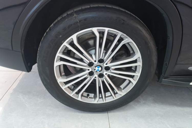 Used BMW X3 2018 xDrive28i Luxury Package China VI Emission Standard Exterior 3