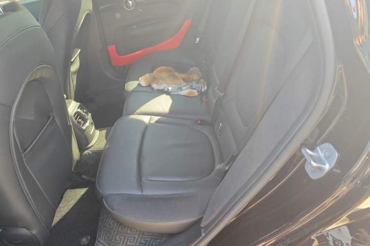 Used MINI JCW CLUBMAN 2022 Refresh 2.0T JOHN COOPER WORKS ALL-IN Left Rear Seat