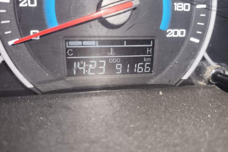 Used Wuling Rongguang V 2015 1.2L Standard Version
