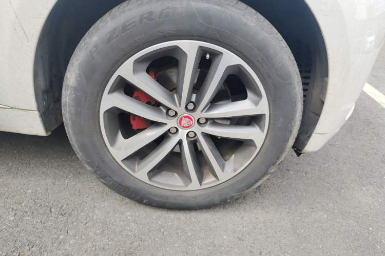 Used Jaguar F-PACE 2018 2.0T Four-Wheel Drive Urban Luxury Edition