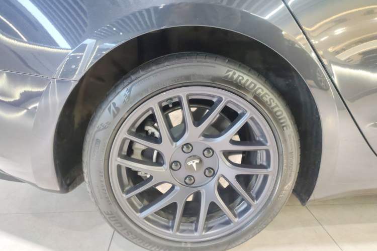 Used Tesla Model 3 2023 Long-Range All-Wheel-Drive Version
