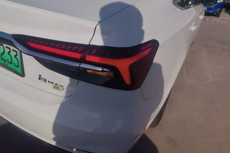 Used Roewe i6 MAX New Energy 2022 EV 500 Skyroof Special Edition