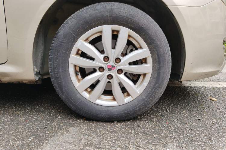 Used Roewe 350 2014 1.5L Manual Xunchi Edition
