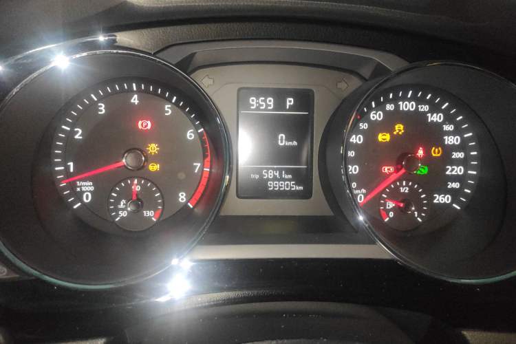 Used Volkswagen Sagitar 2017 230TSI Automatic Comfort Version