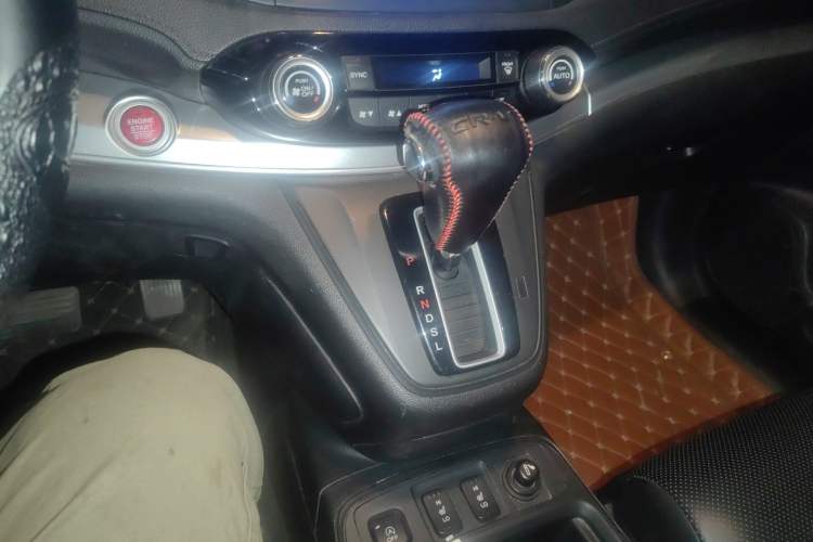 Used Honda CR-V 2015 2.4L two-wheel drive luxury version
