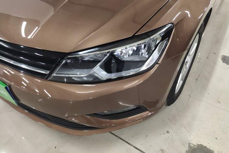 Used Volkswagen Lamando 2017 230TSI DSG Fashion Edition
