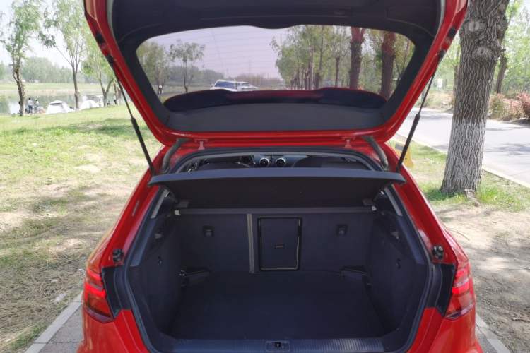 Used Audi A3 2019 Sportback 35 TFSI Sporty Version National V Trunk