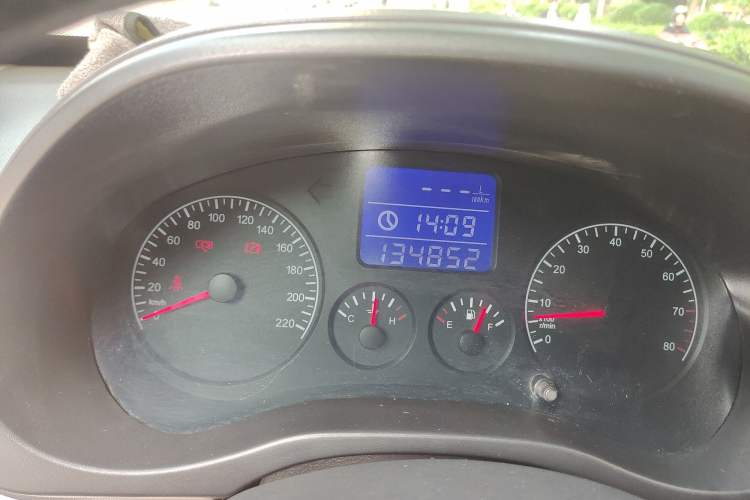 Used Chery Tiggo 3 2014 1.6L Manual Zhishang Edition Odometer Close Up