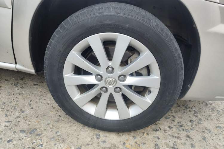 Used Buick GL8 2013 2.4L Classic Edition
