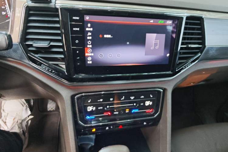 Used Volkswagen Viloran 2020 380TSI Prestige Edition
