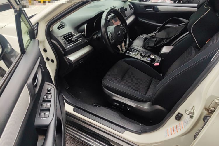 Used Subaru Outback 2015 2.5i Classic Edition Driver Seat