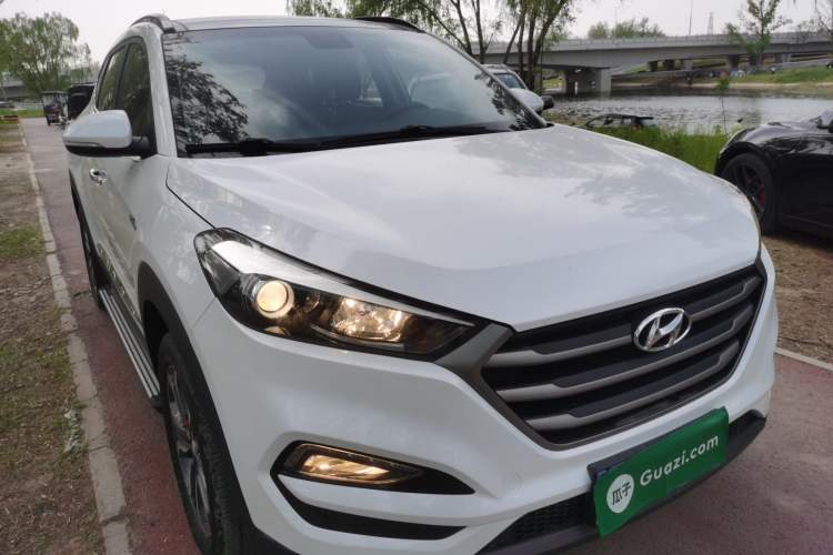 Used Hyundai Tucson 2015 1.6T Dual-Clutch Two-Wheel-Drive Leading Model Exterior 1