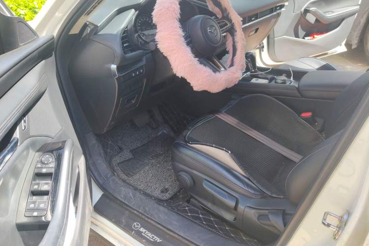 Used Mazda 3 Axela 2020 2.0L Automatic Zhiya Edition Driver Seat