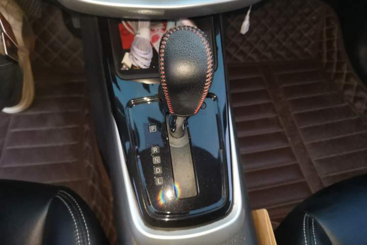 Used Nissan Tiida 2016 1.6L CVT Cool Dynamic Edition
