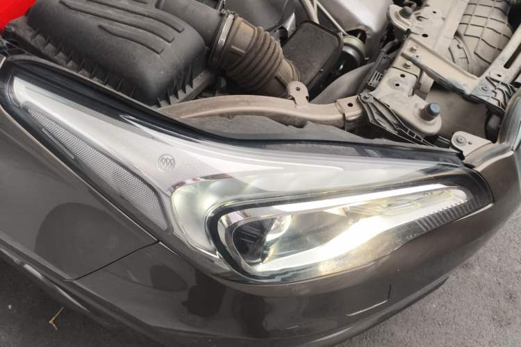 Used Buick Envision 2016 28T Four-Wheel Drive Luxury Model
