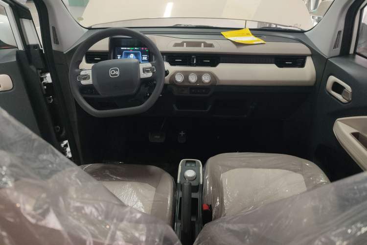 Used Chery QQ Ice Cream 2025 Model 205km Sundae Edition