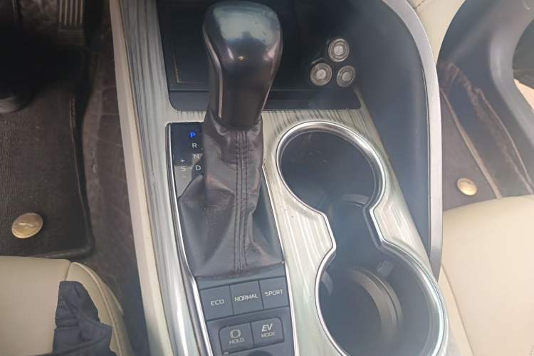 Used Toyota Camry 2018 Dual-Engine 2.5 HG Luxury Edition