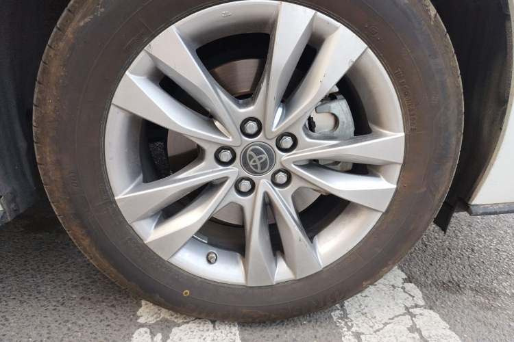 Used Toyota SIENNA 2021 2.5L Hybrid Platinum Edition
