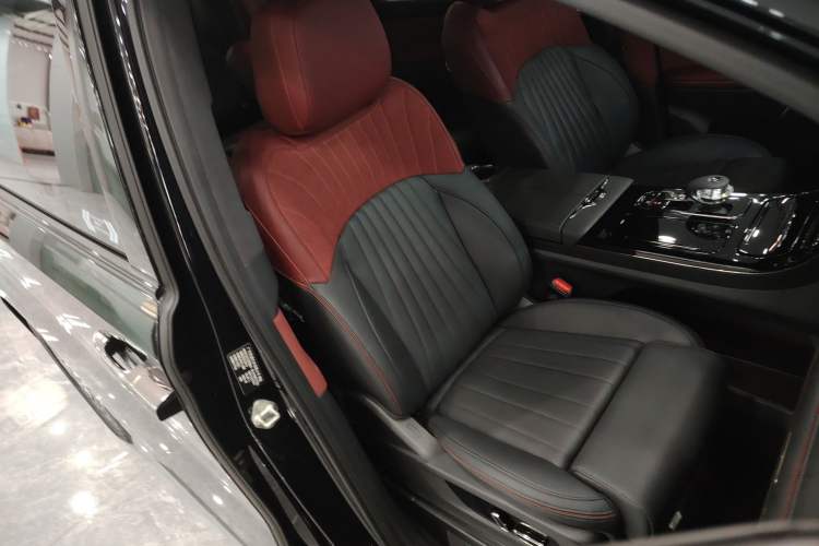 Used GAC Trumpchi M8 2025 Zongshi Series Super Hybrid Edition
