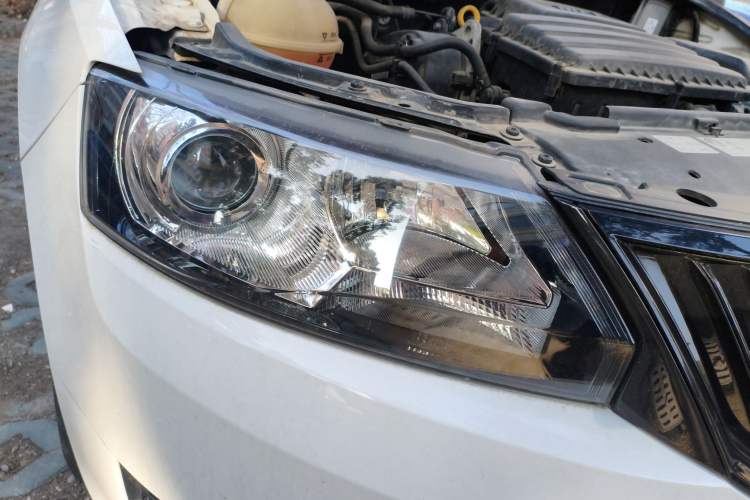 Used Skoda Rapid Spaceback 2016 1.6L Automatic Smart Drive Edition
