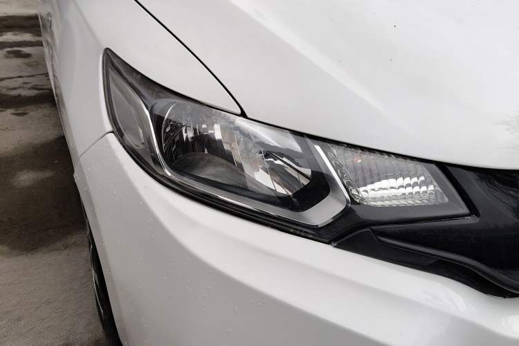 Used Honda Fit 2014 1.5L SE CVT Fashion Model Right Front Headlight