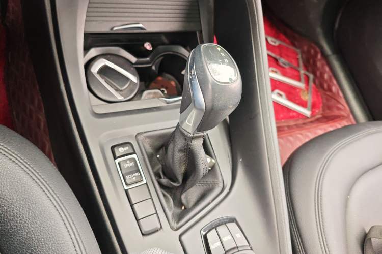 Used BMW X1 2016 sDrive18Li Fashion Model Gear Lever