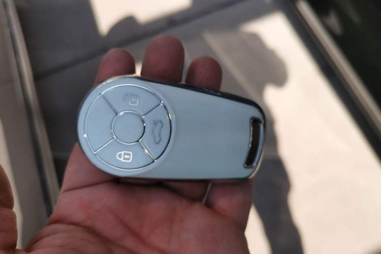 Used ORA Ballet Cat 2023 401 km Luxury Version Vehicle Key