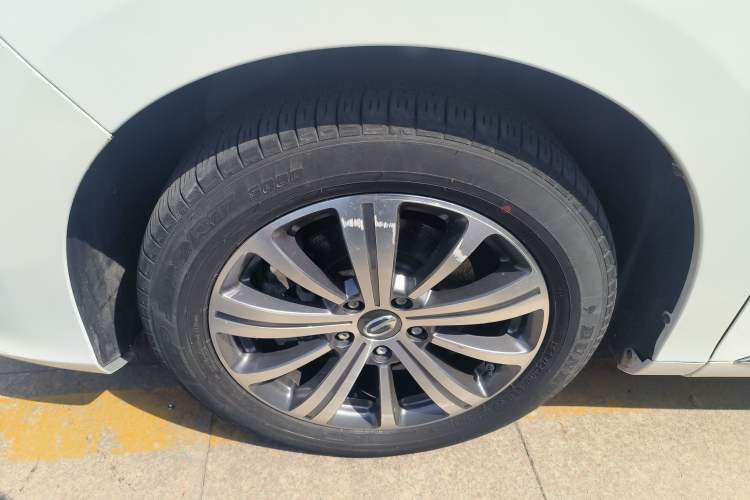 Used GAC Trumpchi M8 2018 320T Luxury Edition Left Front Wheel Hub