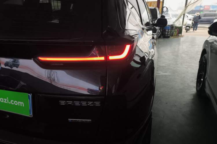 Used Honda Breeze 2020 Rui Hybrid 2.0L Two-Wheel Drive Rui Luxury Edition