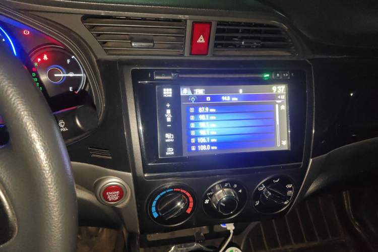 Used Honda Crider 2013 1.8L automatic luxury edition
