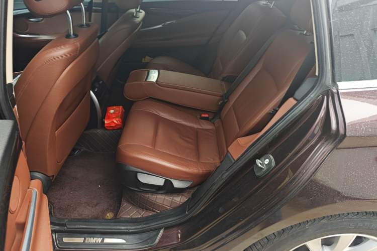 Used BMW 5 Series GT 2014 528i Leading Model