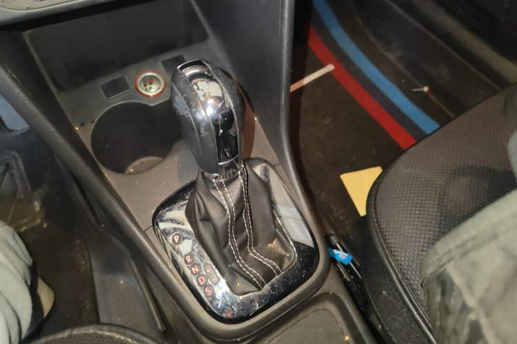 Used Volkswagen Polo 2012 1.6L Cross Polo Automatic Transmission Gear Lever