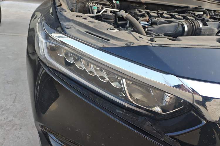 Used Honda Accord 2018 260TURBO Elite Edition China VI Right Front Headlight