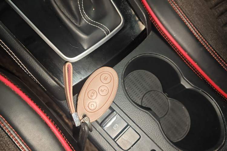 Used BYD Song 2020 Classic Edition 1.5T Automatic Elite Model Interior 1