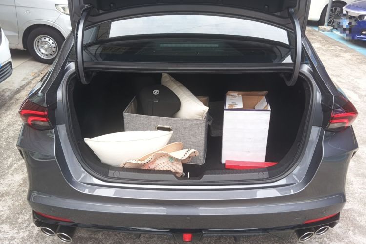 Used GAC Trumpchi EMPOW 2021 270T DCT J15 Version Trunk