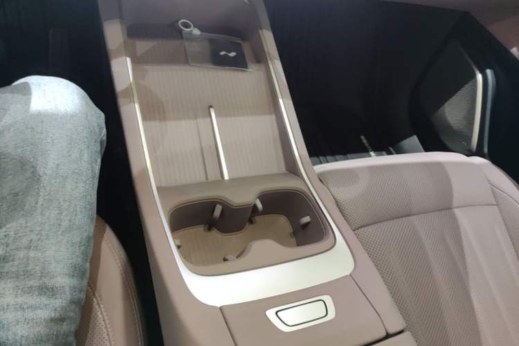 Used ONVO L60 2025 Model—60 kWh Rear-Wheel-Drive Version
