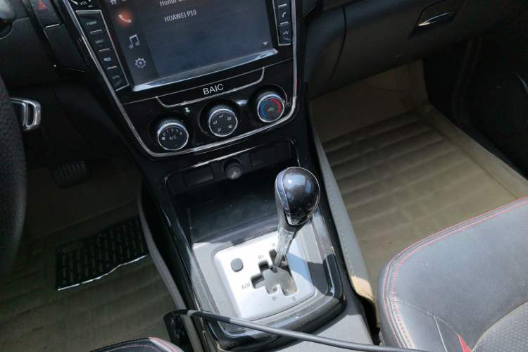 Used HYOSOW H2 2015 1.5L AMT Comfort Version BJ415C Gear Lever