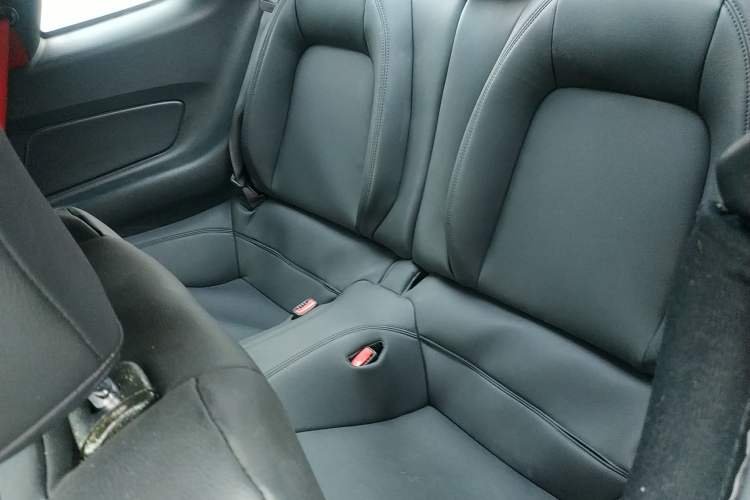 Used Ford Mustang 2015 2.3T Automatic U.S.-Spec Version
