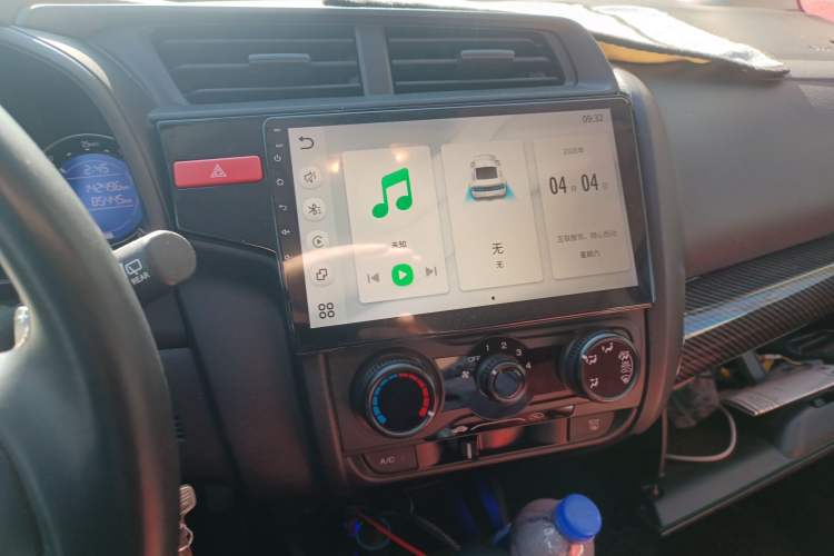 Used Honda Fit 2016 1.5L LX CVT Comfort Model Audio And AC Panel