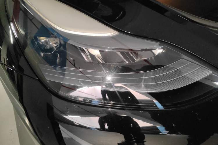 Used Tesla Model Y 2022 Revised Version Rear-Wheel Drive Right Front Headlight