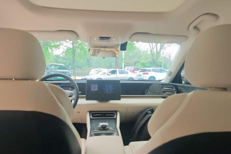 Used BYD Qin L 2024 DM-i 120KM Leading Model Headliner