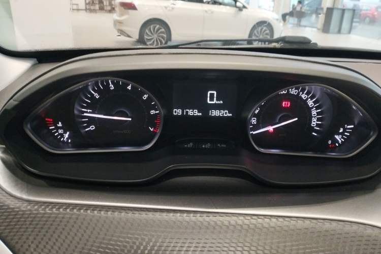 Used Peugeot 2008 2014 1.6L Manual Fashion Edition