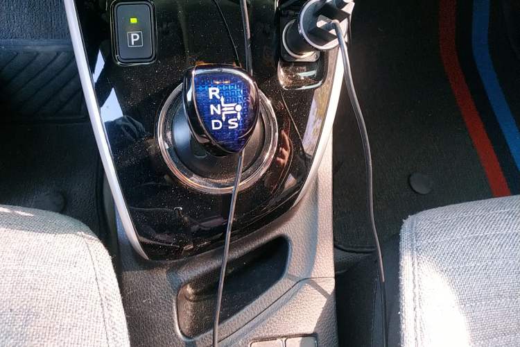 Used Toyota Corolla 2017 Revised Dual-Engine 1.8L E-CVT Elite Edition Gear Lever